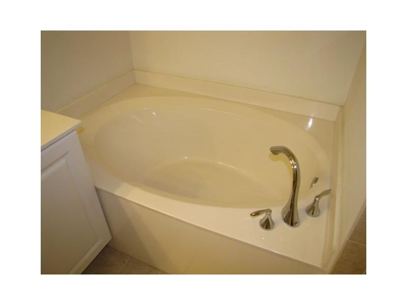 Las Brisas - Residential