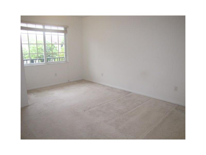 Las Brisas - Residential