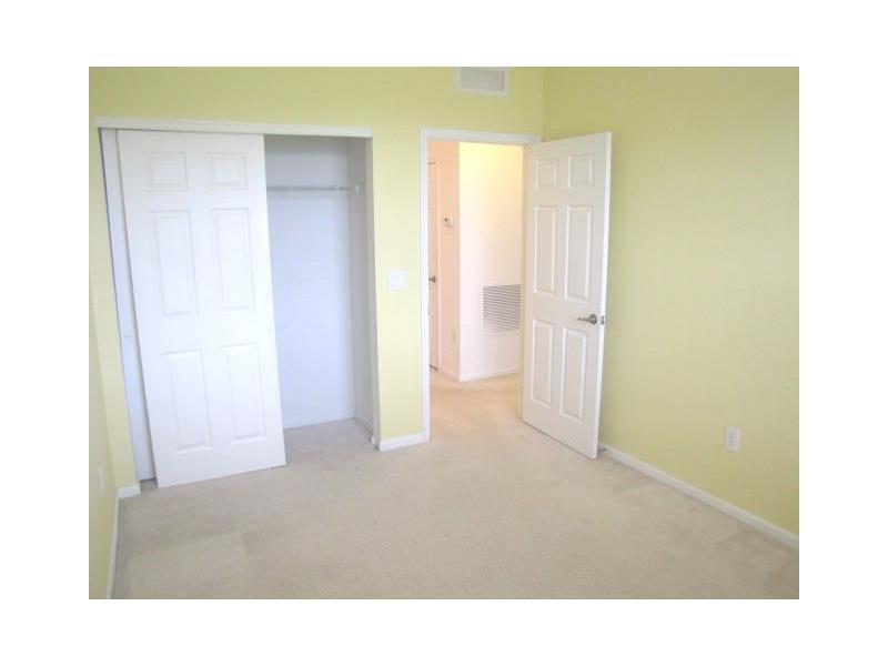 Las Brisas - Residential