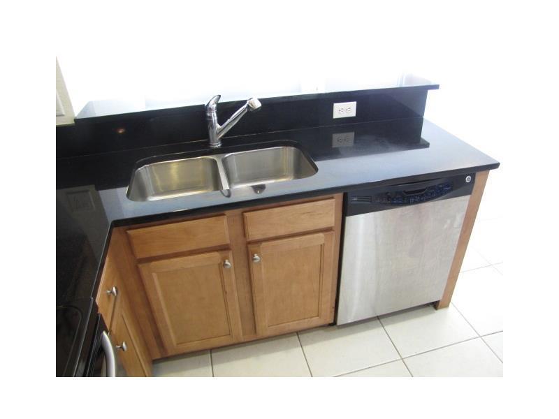 Las Brisas - Residential