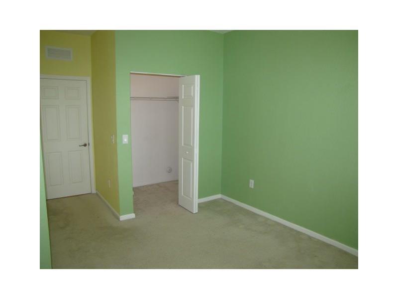 Las Brisas - Residential