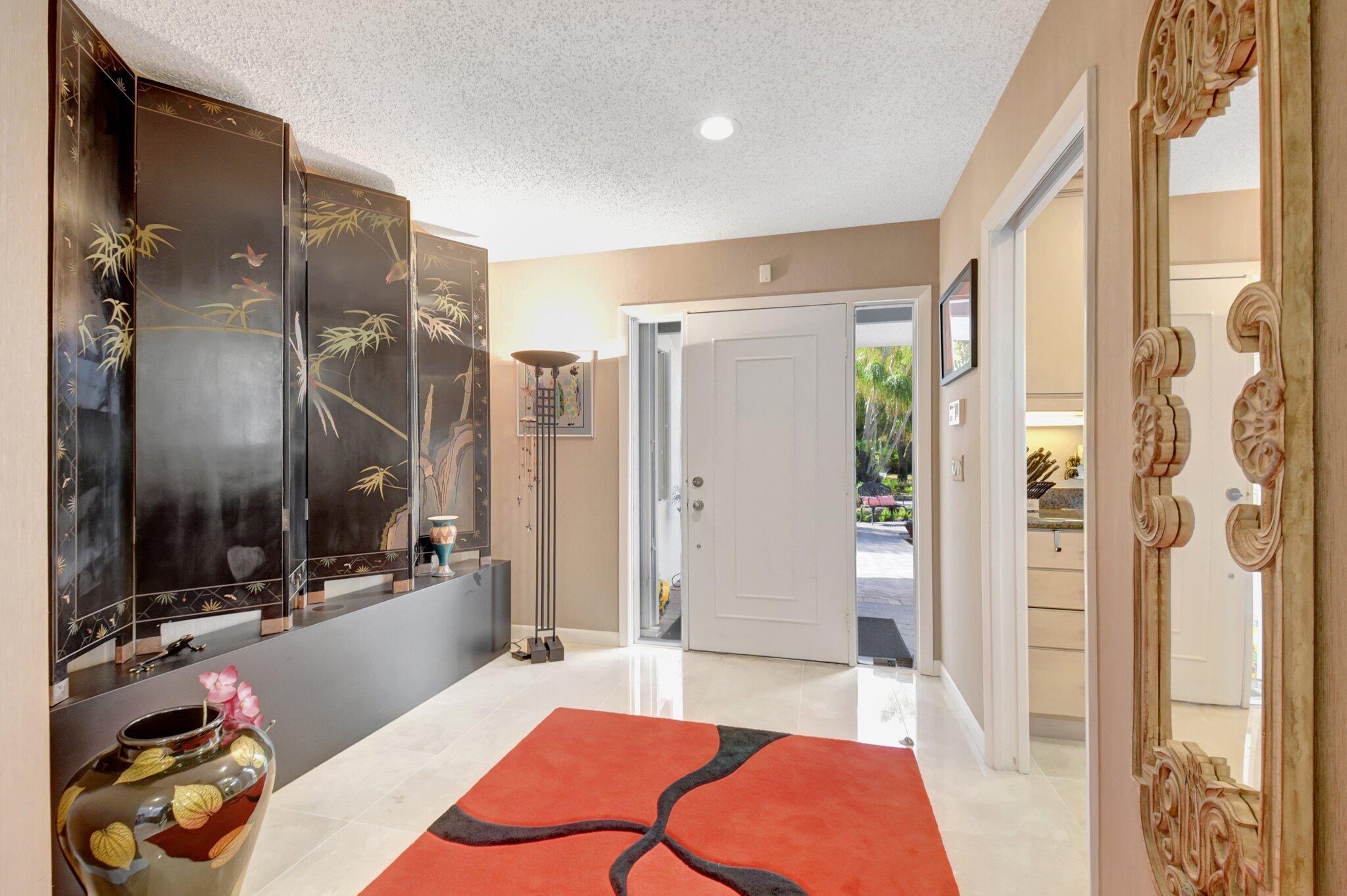 VILLAS OF HAMPSHIRE CONDO - Residential