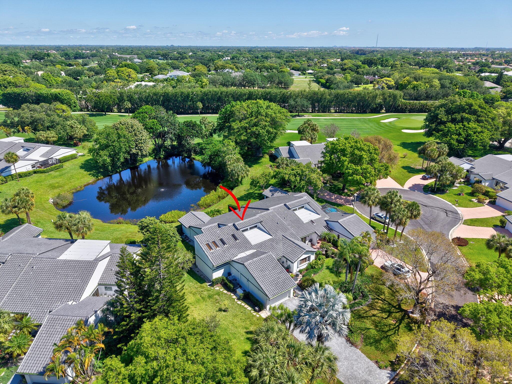 VILLAS OF HAMPSHIRE CONDO - Residential