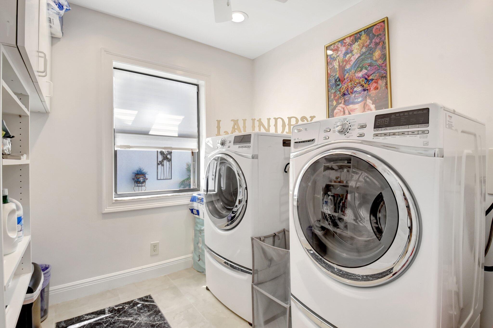 VILLAS OF HAMPSHIRE CONDO - Residential