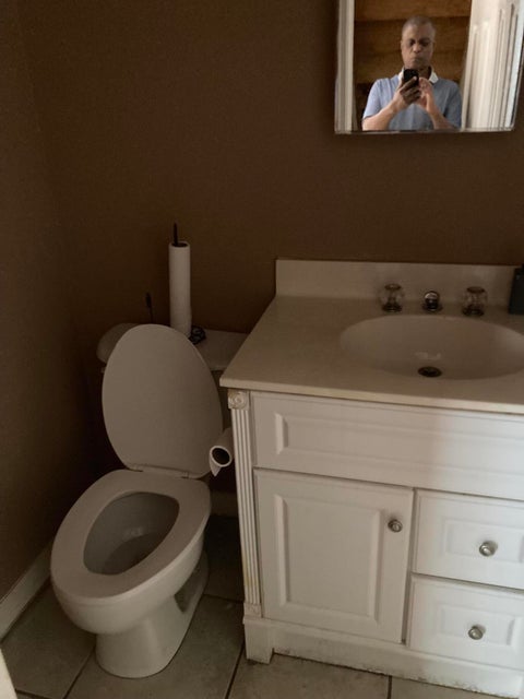 Tiny photo for 4715 NW 9TH Drive NW #4715, Plantation, FL 33317 (MLS # B26084864)