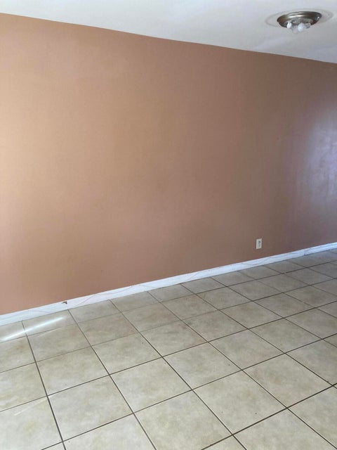Tiny photo for 4715 NW 9TH Drive NW #4715, Plantation, FL 33317 (MLS # B26084864)