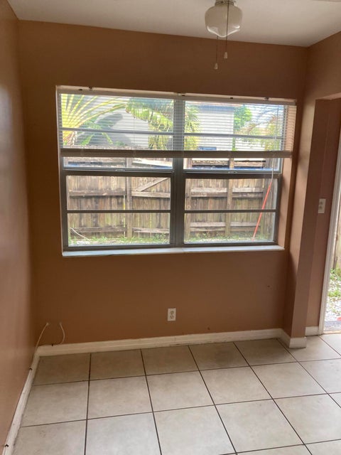 Tiny photo for 4715 NW 9TH Drive NW #4715, Plantation, FL 33317 (MLS # B26084864)