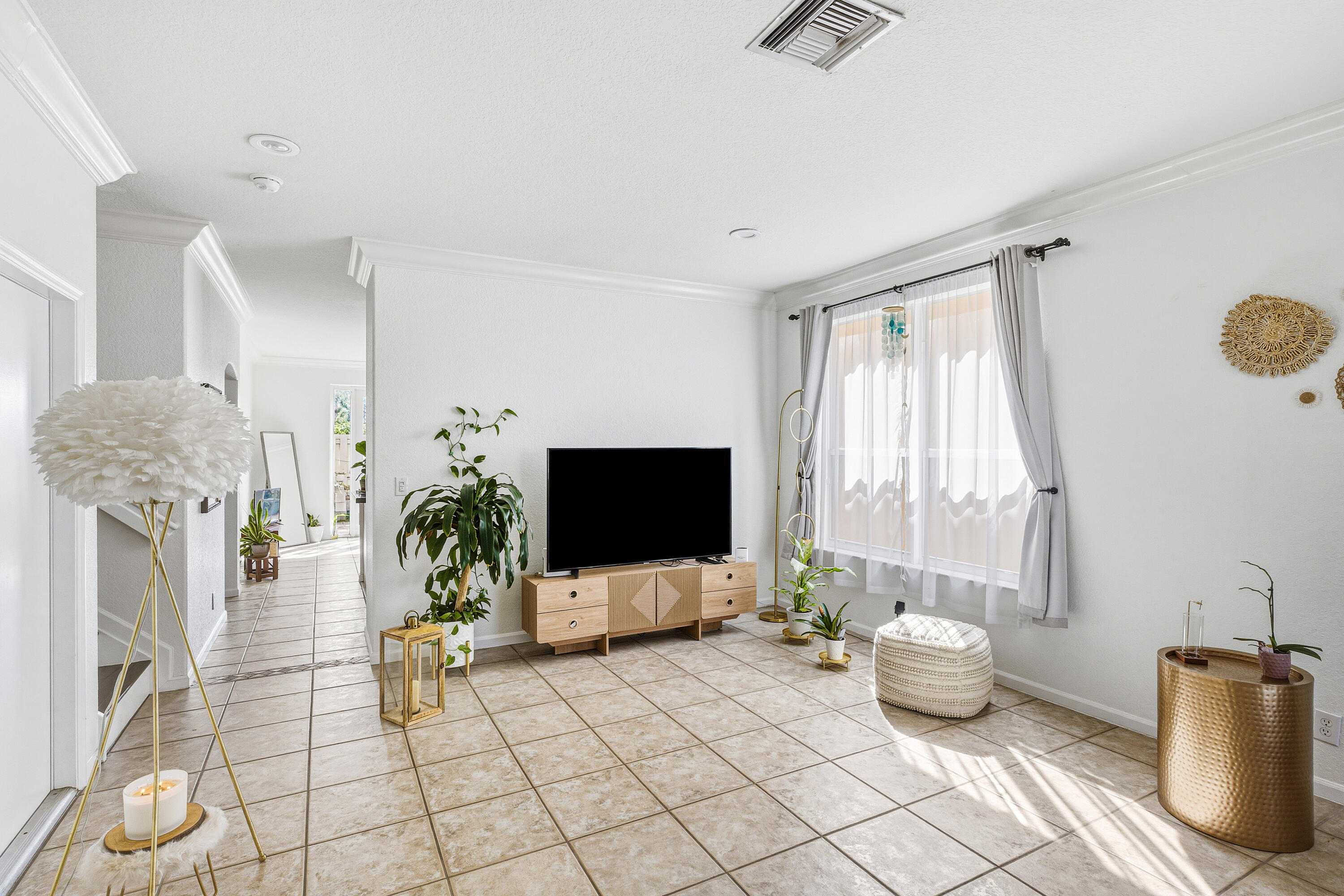 BRIGER PARS G, H AND J - Residential Lease