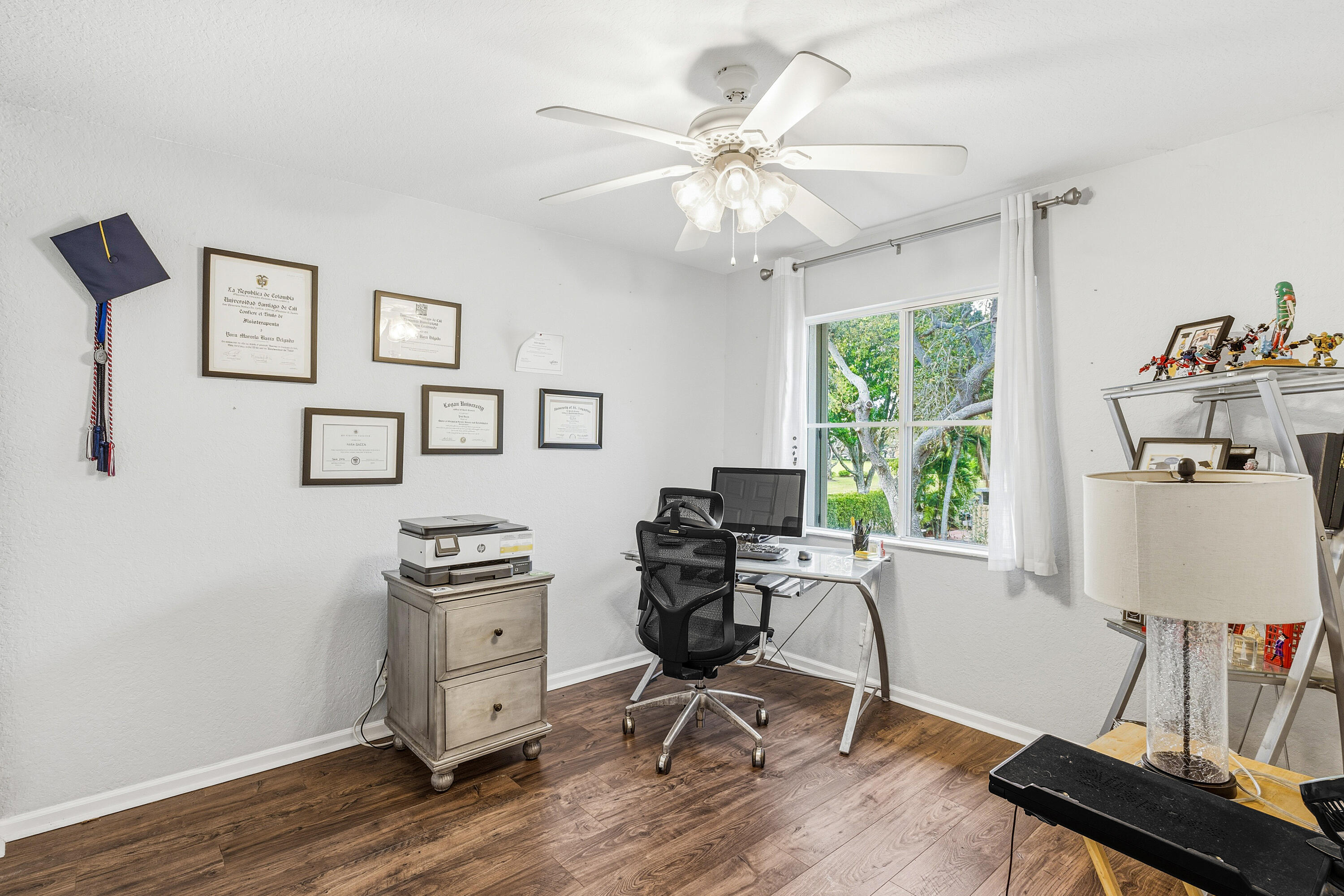 BRIGER PARS G, H AND J - Residential Lease