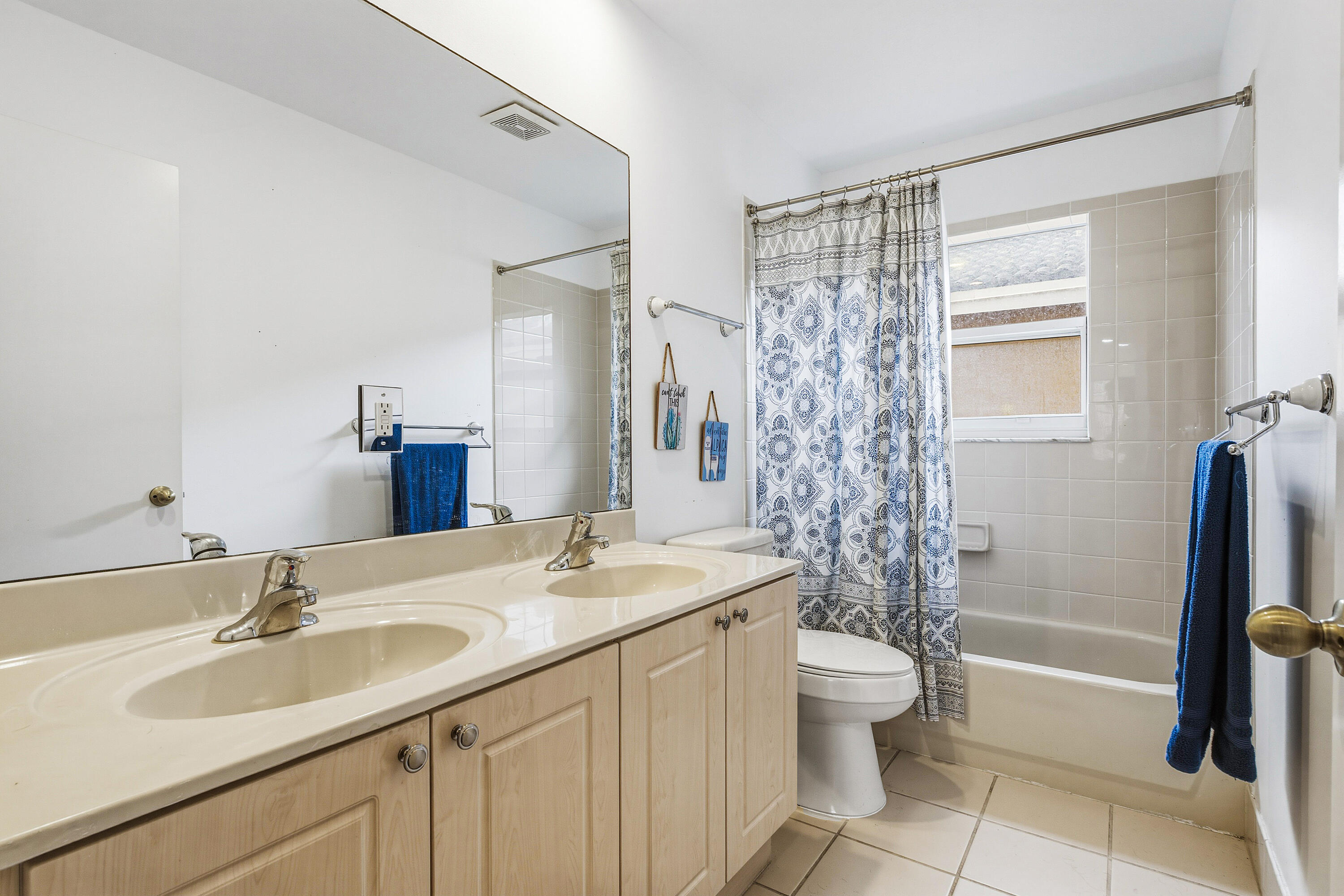 BRIGER PARS G, H AND J - Residential Lease