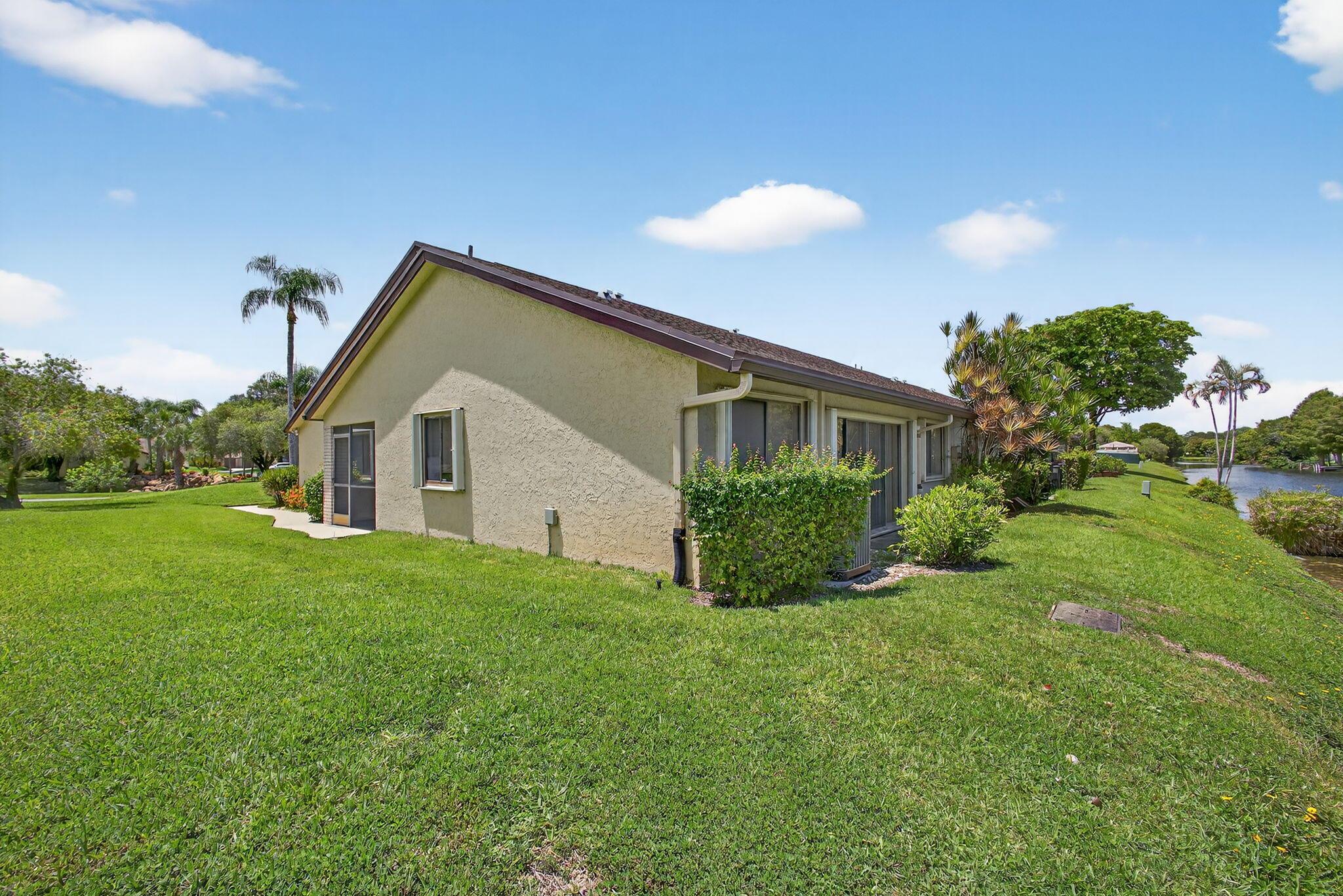 VILLAGE WALK - Residential