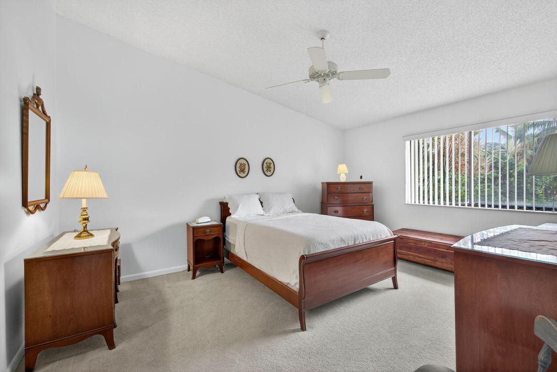 VILLAGE WALK - Residential