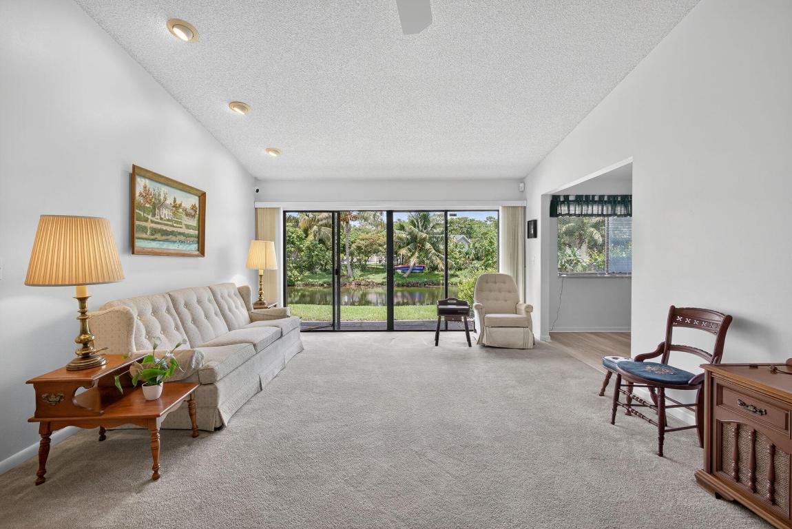 VILLAGE WALK - Residential