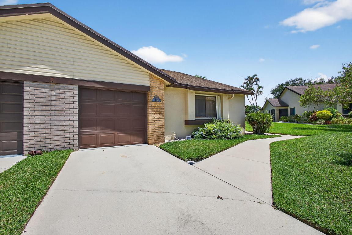 VILLAGE WALK - Residential