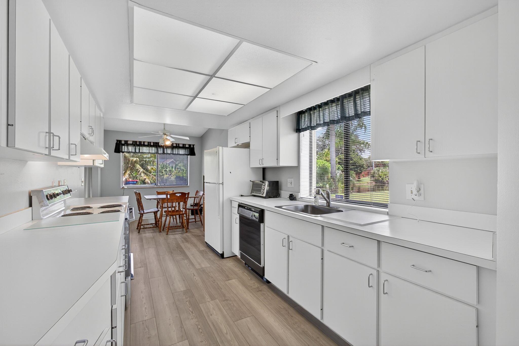 VILLAGE WALK - Residential