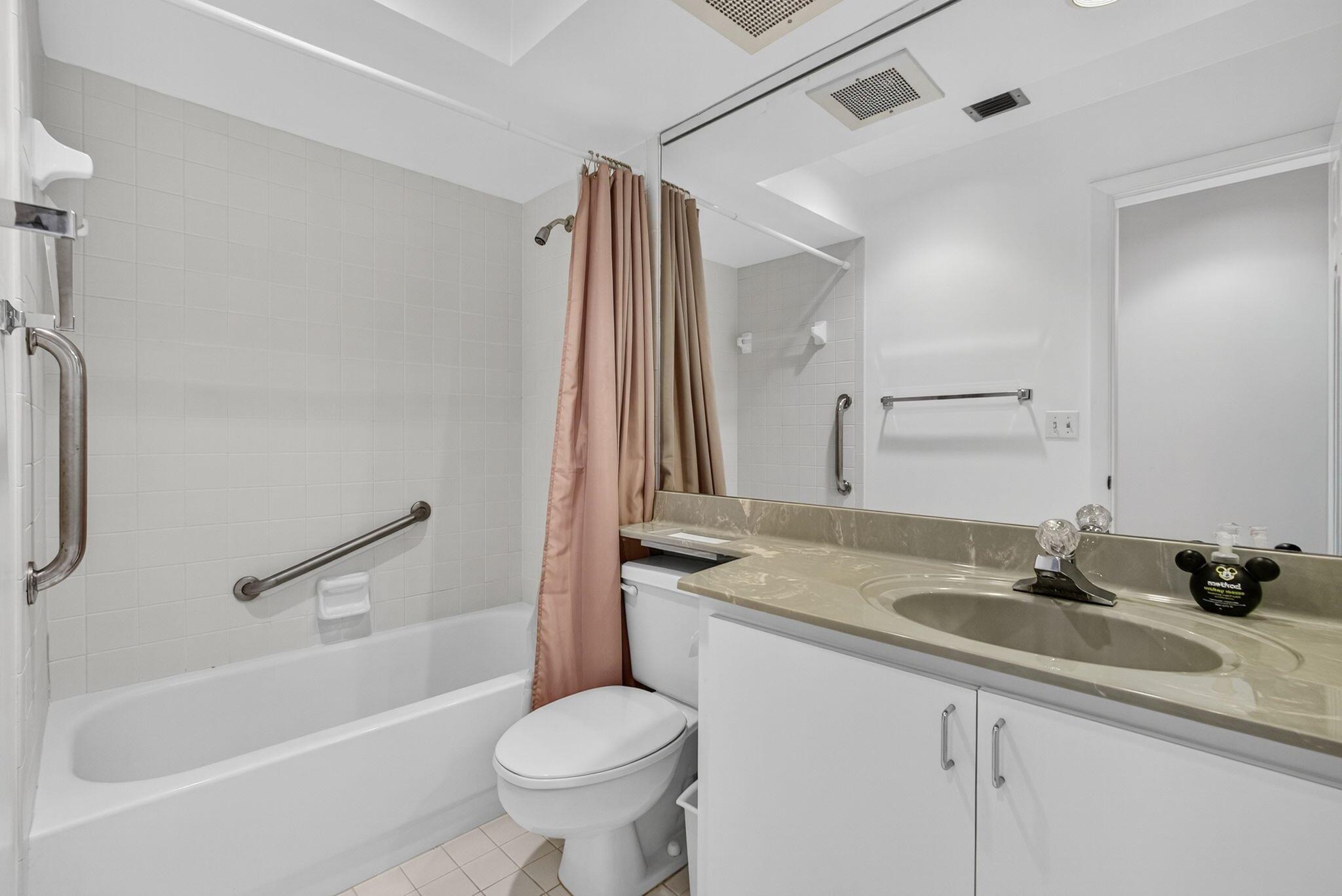 VILLAGE WALK - Residential