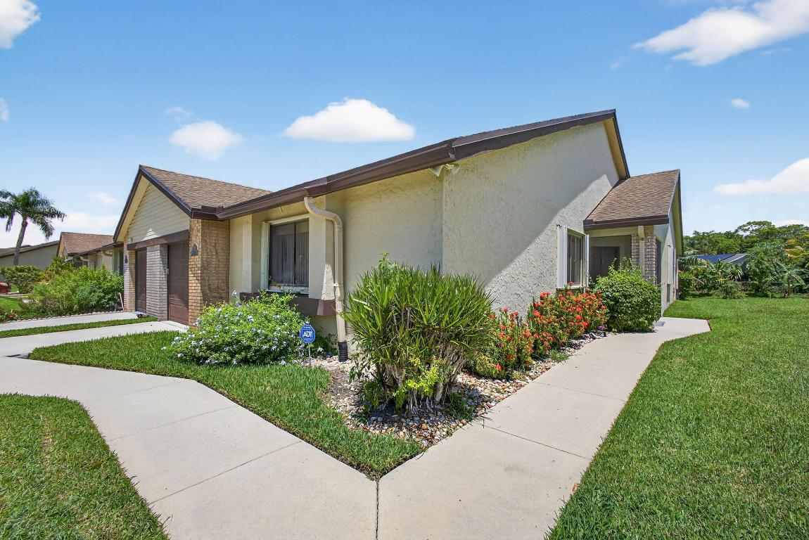 VILLAGE WALK - Residential