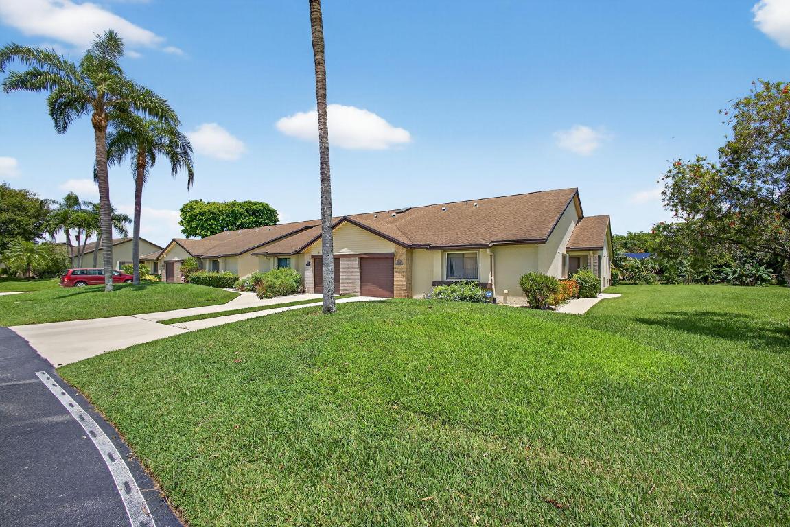 VILLAGE WALK - Residential