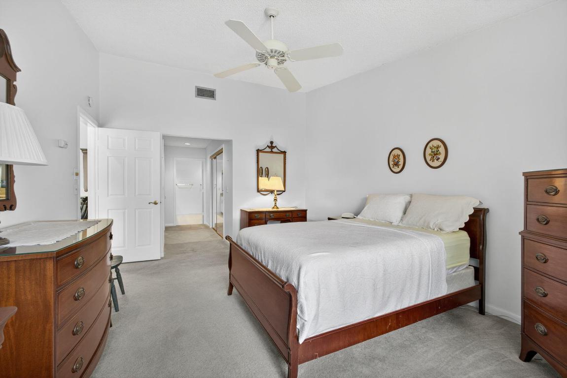 VILLAGE WALK - Residential