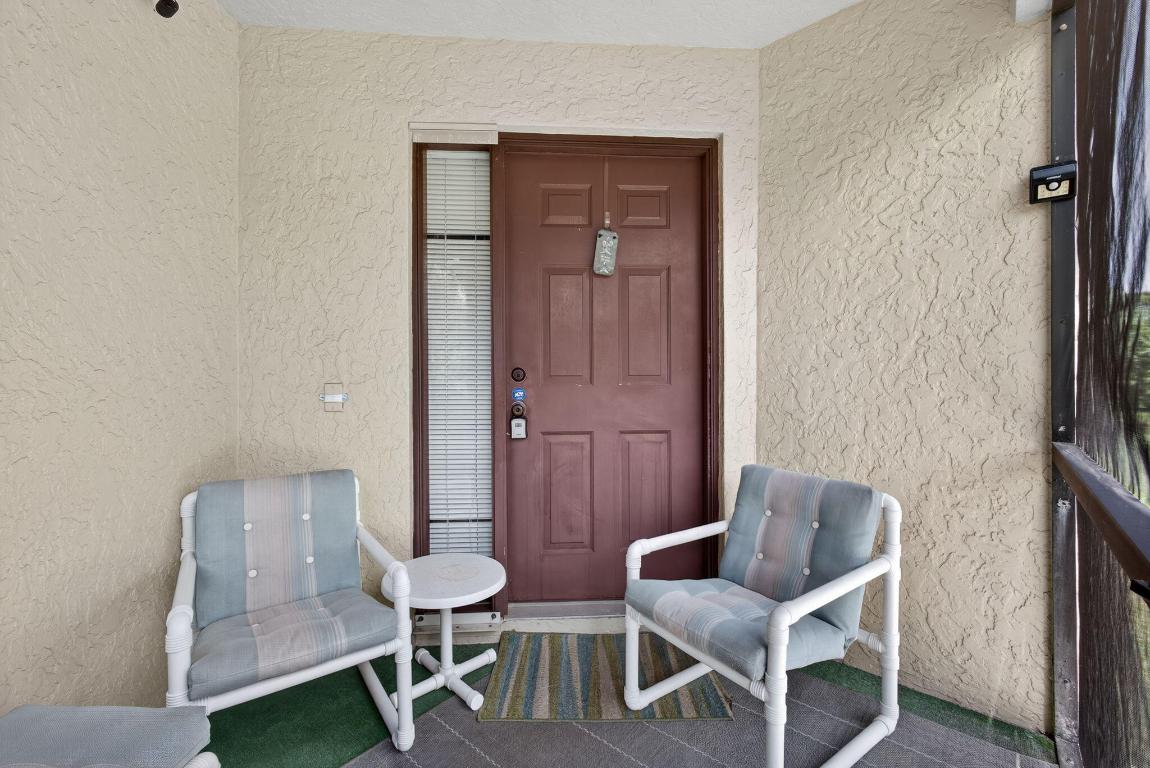 VILLAGE WALK - Residential