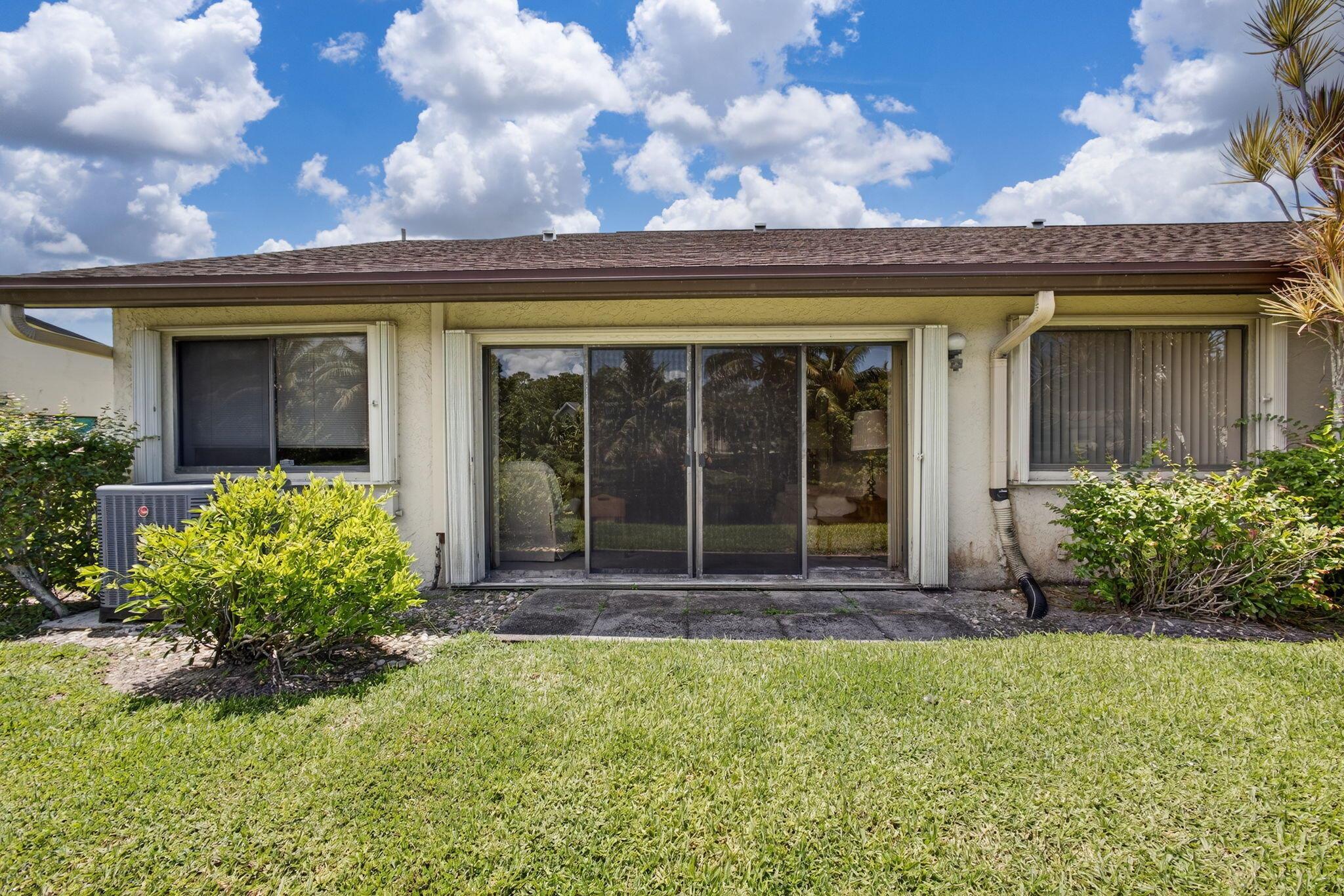 VILLAGE WALK - Residential