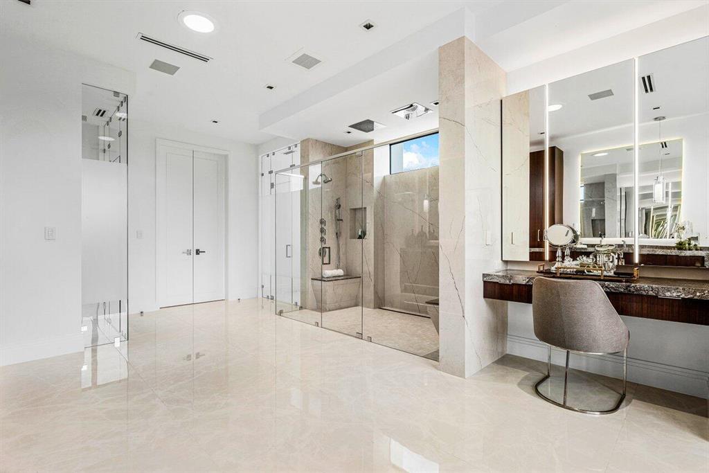 SUN AND SURF CLUB COMMUNI - Residential