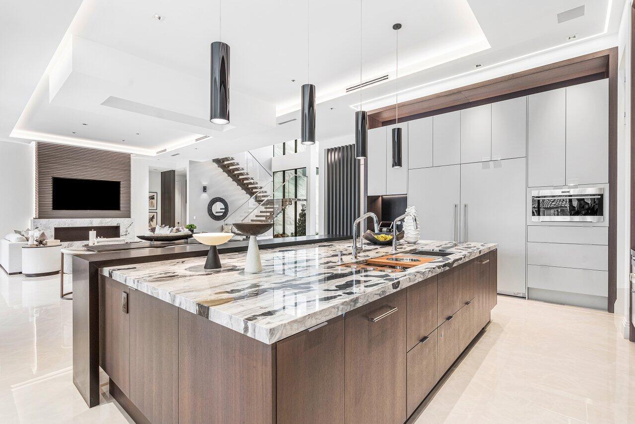 SUN AND SURF CLUB COMMUNITY - Residential