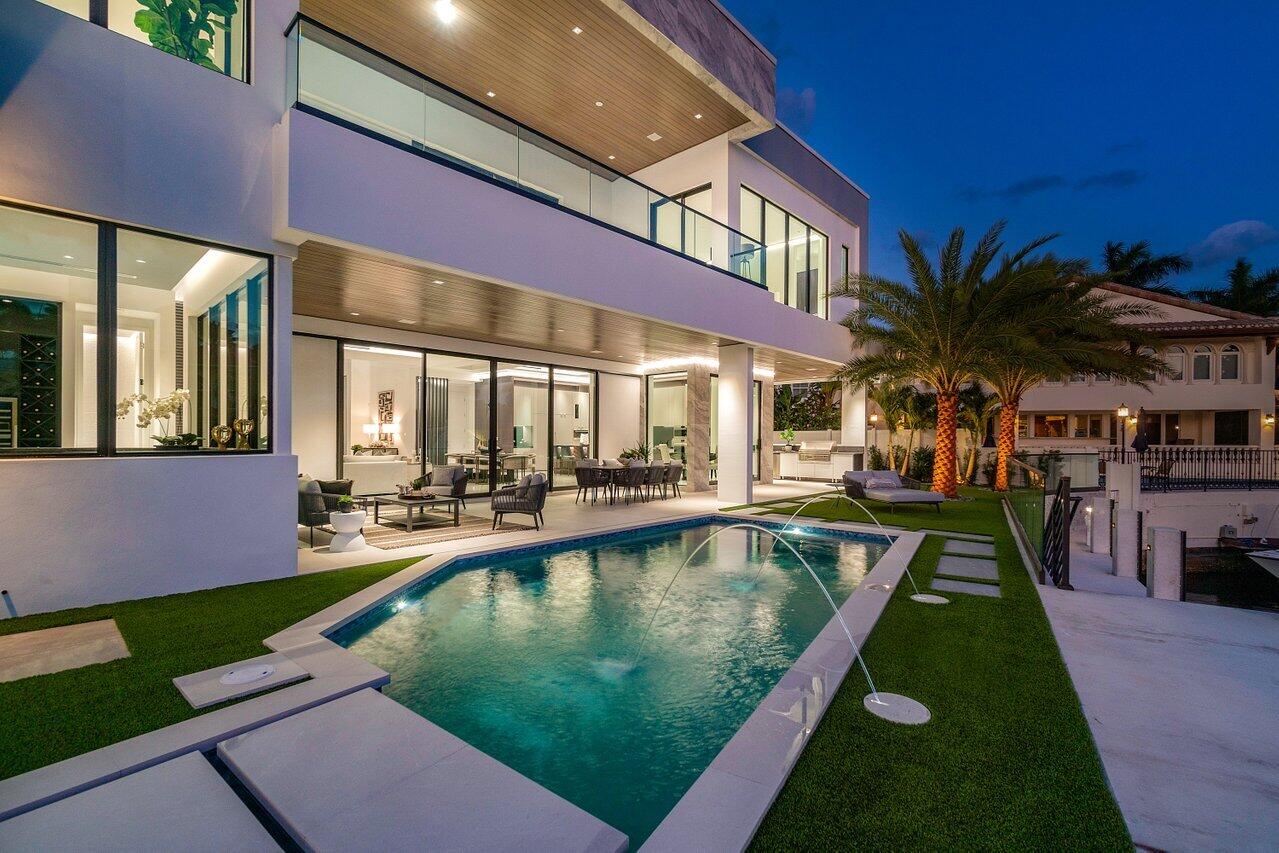 SUN AND SURF CLUB COMMUNITY - Residential