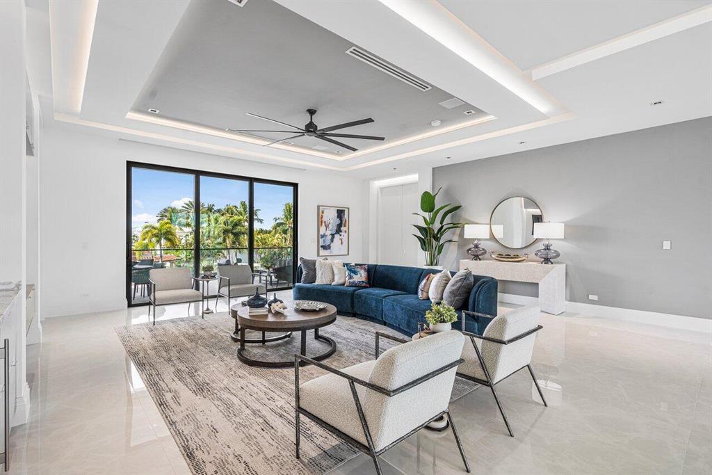 SUN AND SURF CLUB COMMUNI - Residential