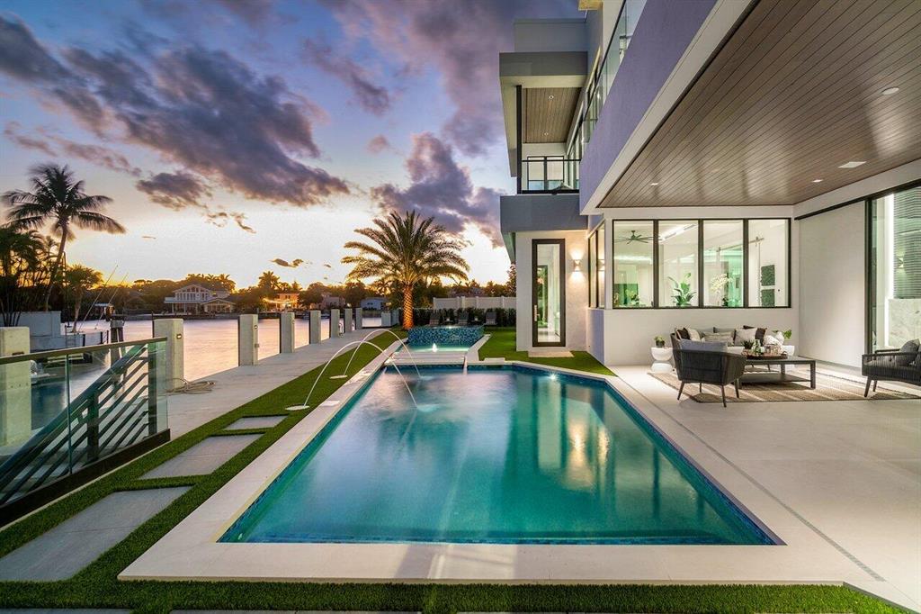 SUN AND SURF CLUB COMMUNI - Residential