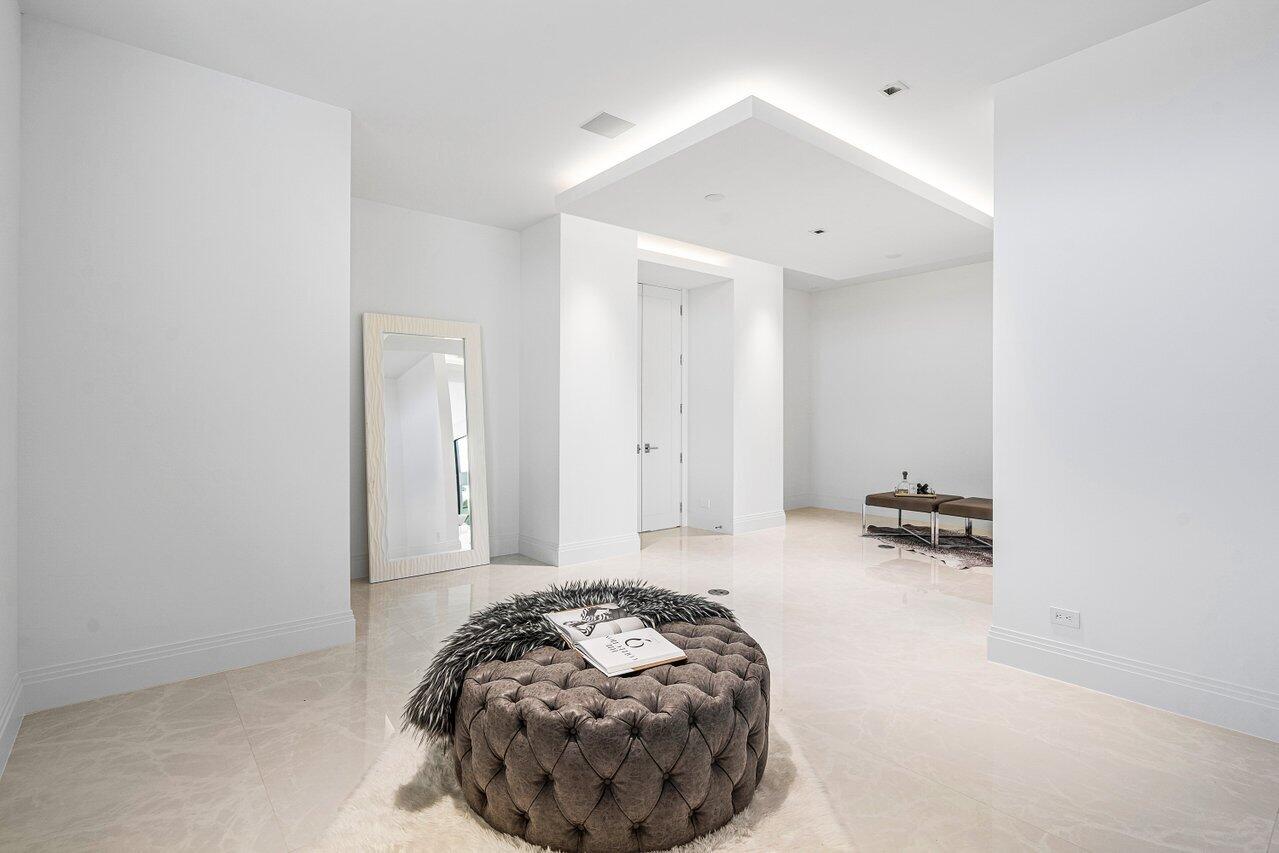 SUN AND SURF CLUB COMMUNITY - Residential