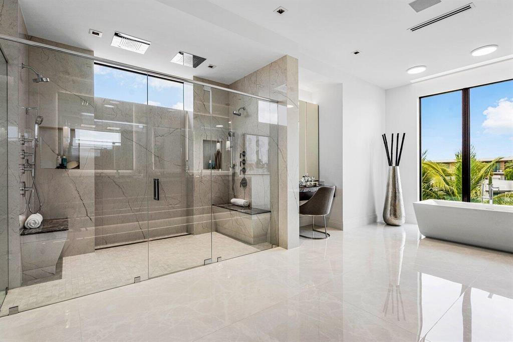 SUN AND SURF CLUB COMMUNI - Residential