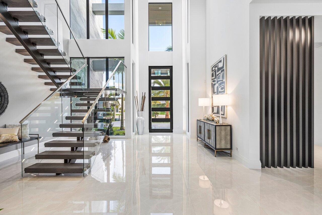 SUN AND SURF CLUB COMMUNITY - Residential