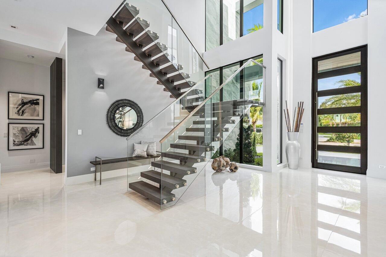 SUN AND SURF CLUB COMMUNITY - Residential