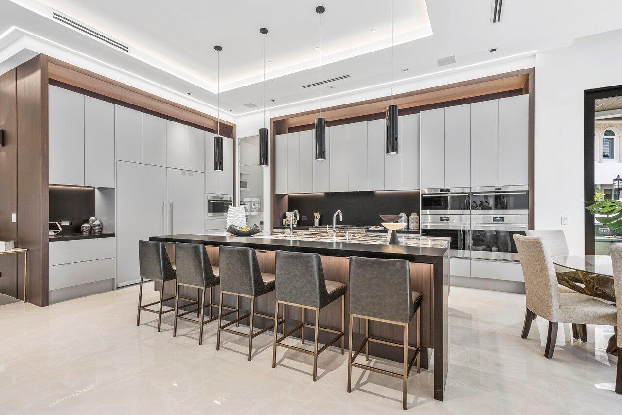 SUN AND SURF CLUB COMMUNITY - Residential