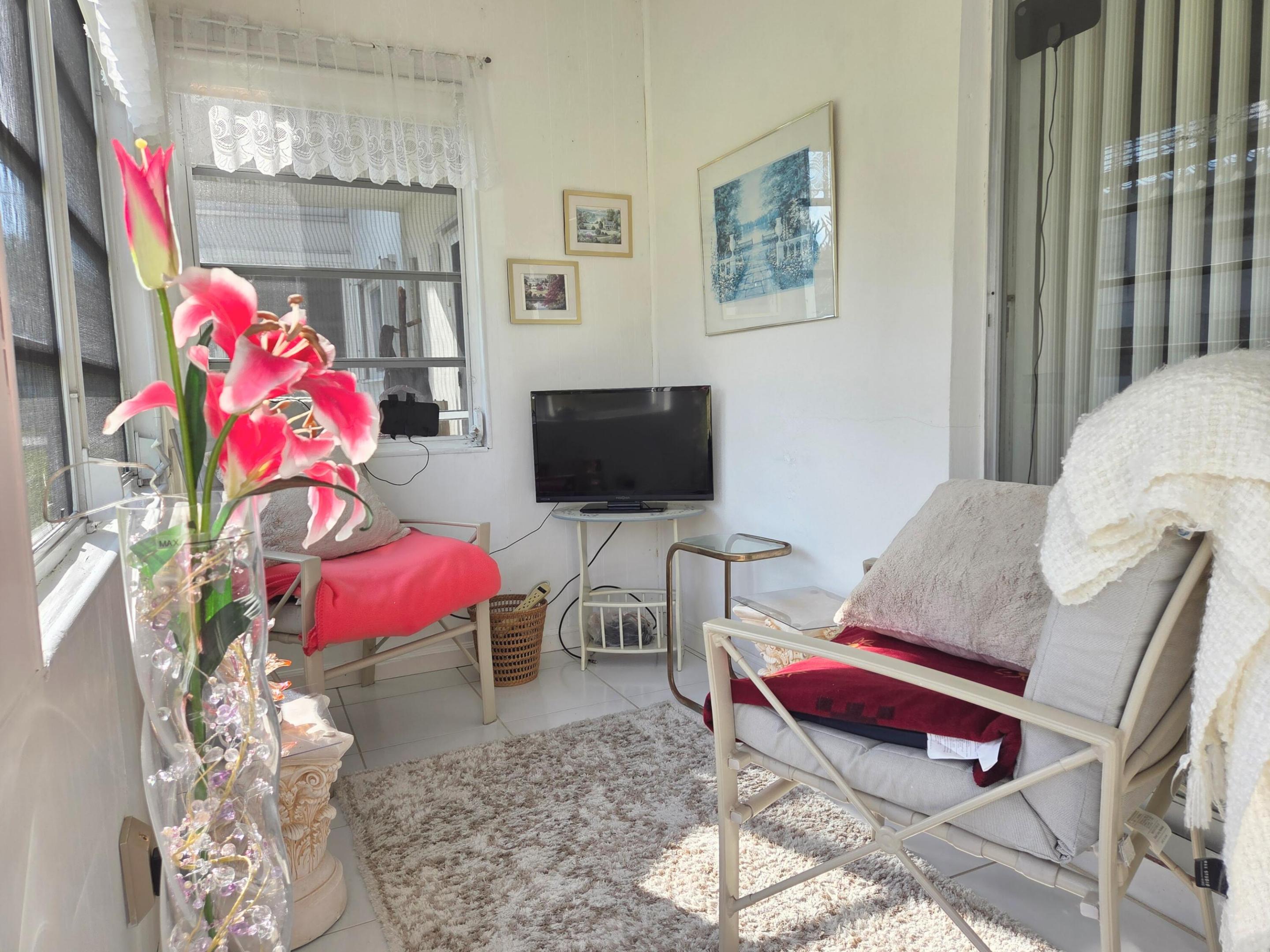 LAKESIDE POINT APT 5 CONDO - Residential