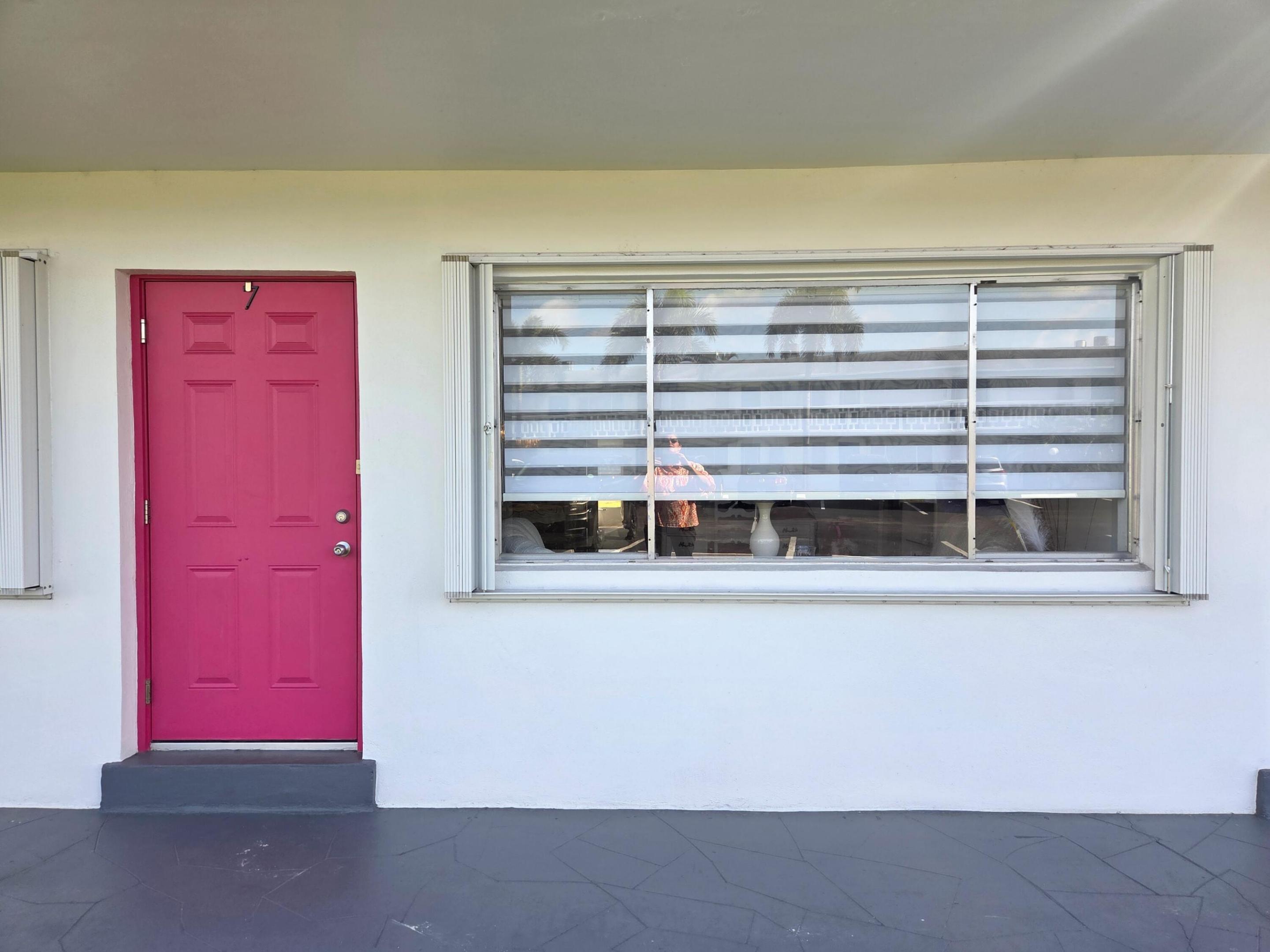 LAKESIDE POINT APT 5 CONDO - Residential