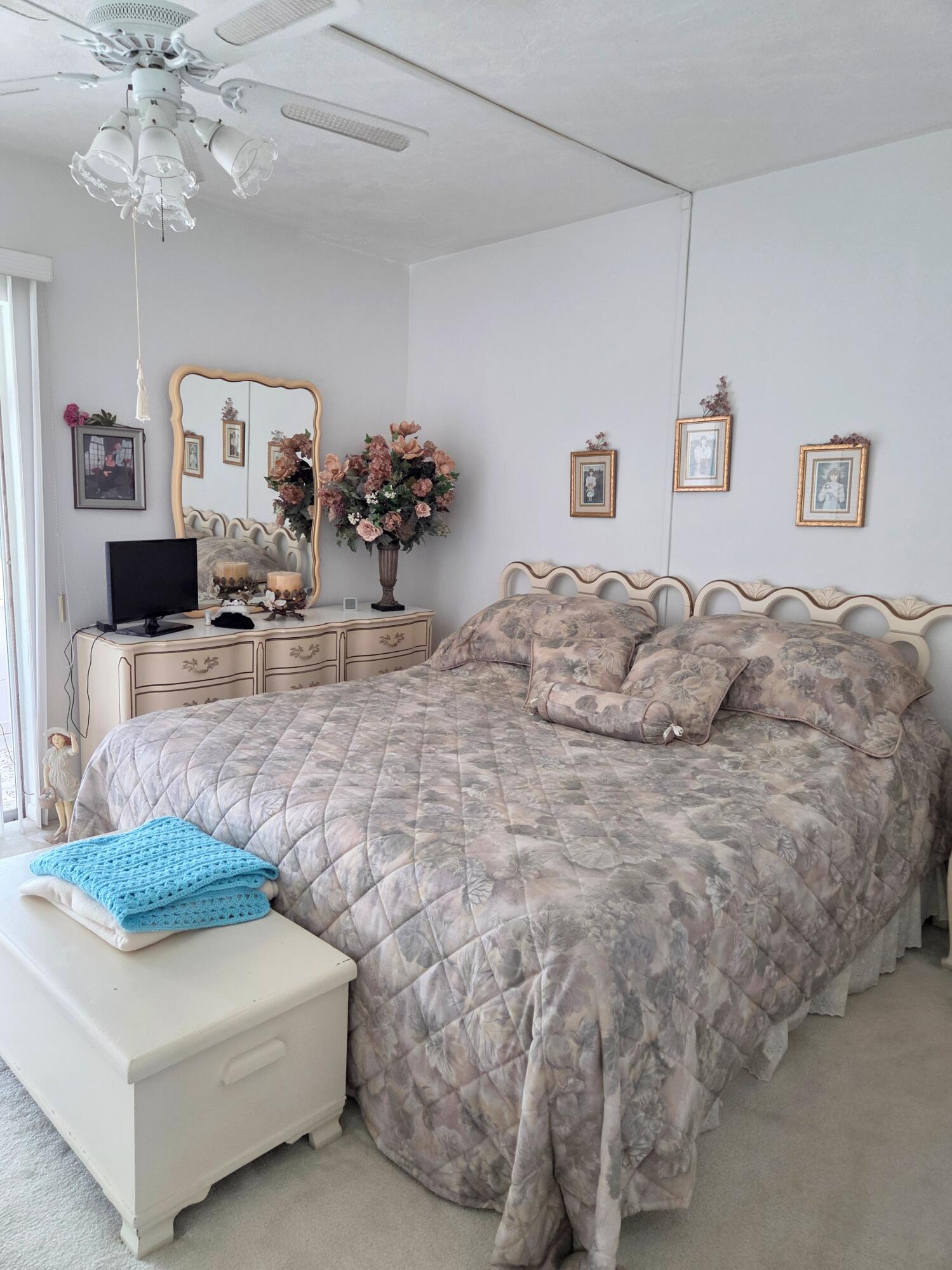 LAKESIDE POINT APT 5 CONDO - Residential