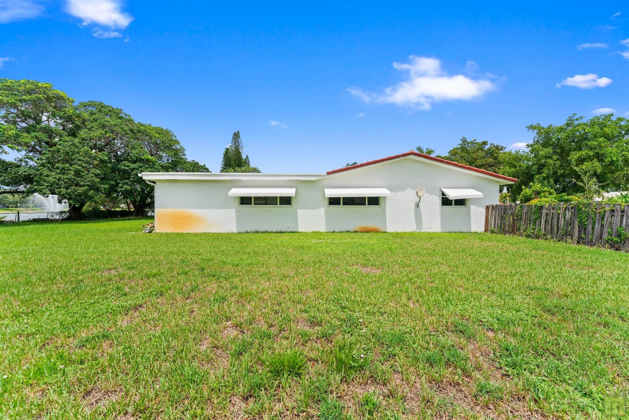 PALM BCH FARMS - Residential