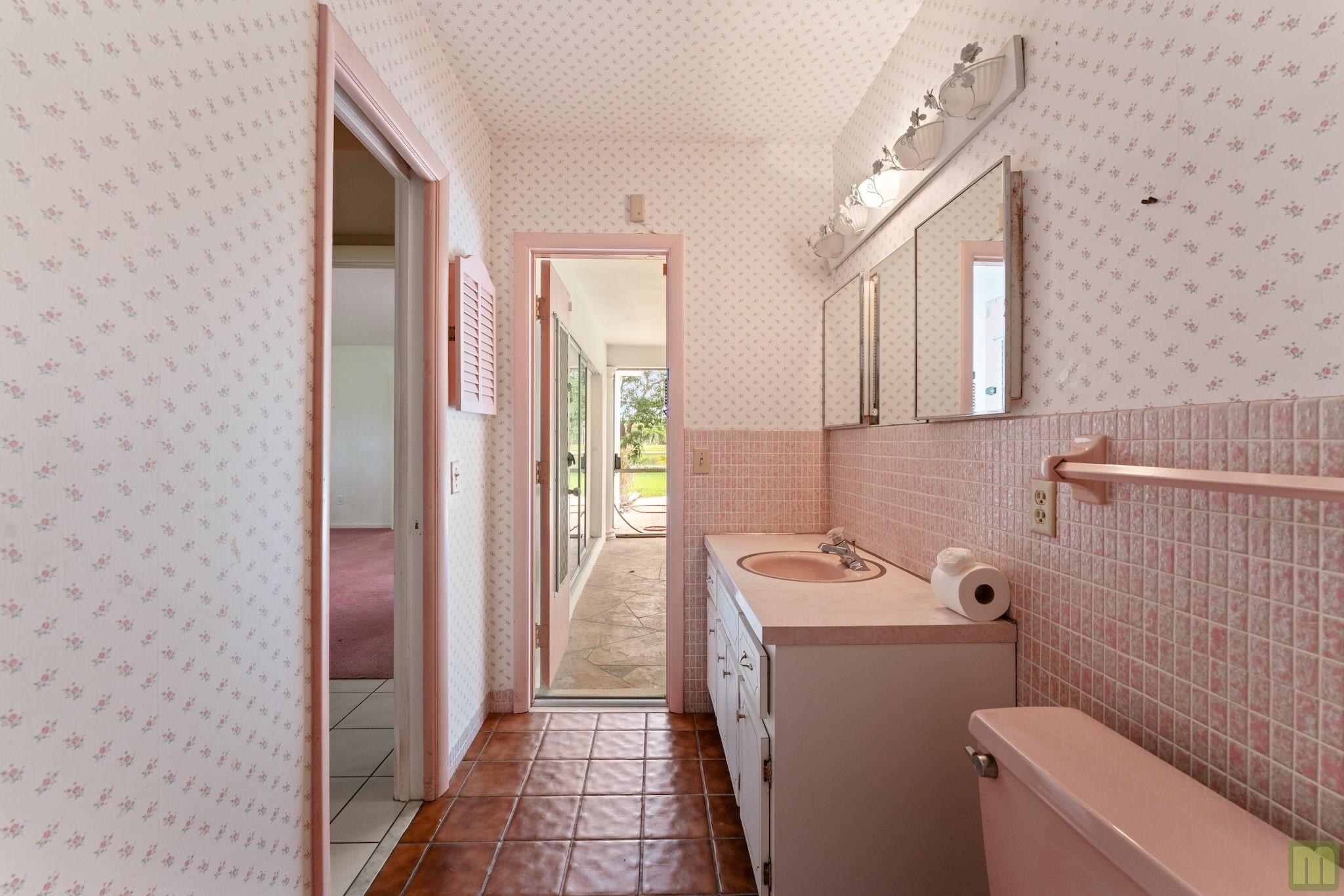 PALM BCH FARMS - Residential