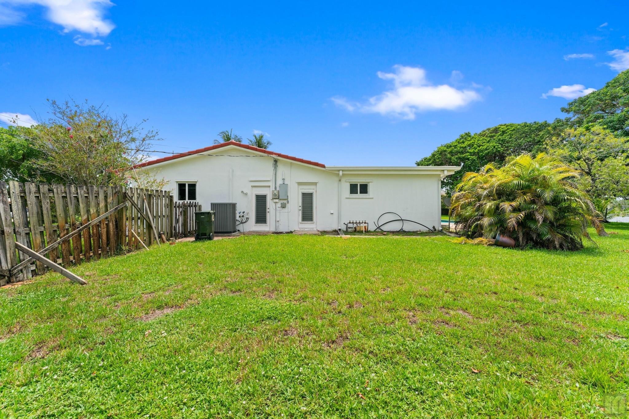 PALM BCH FARMS - Residential