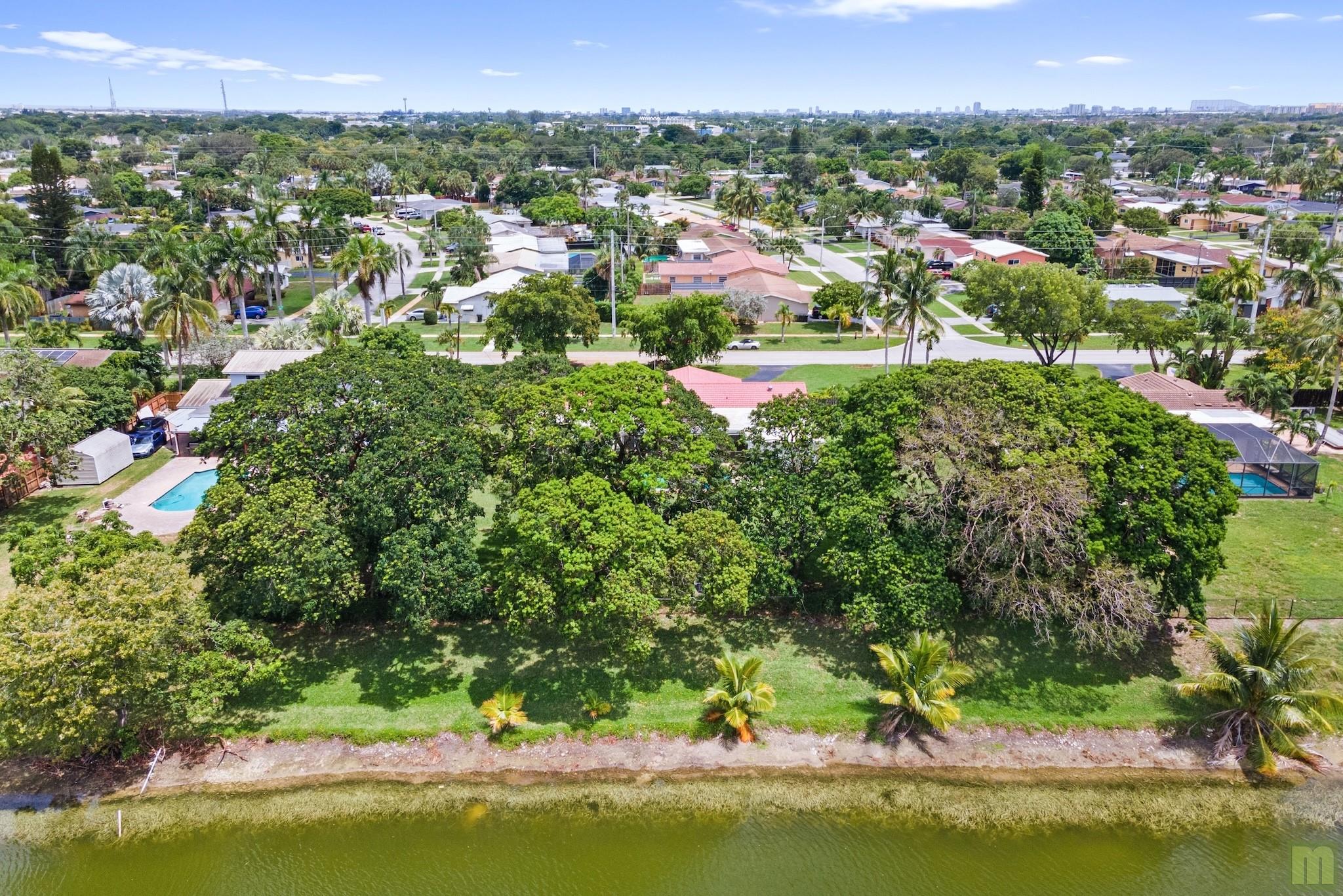 PALM BCH FARMS - Residential