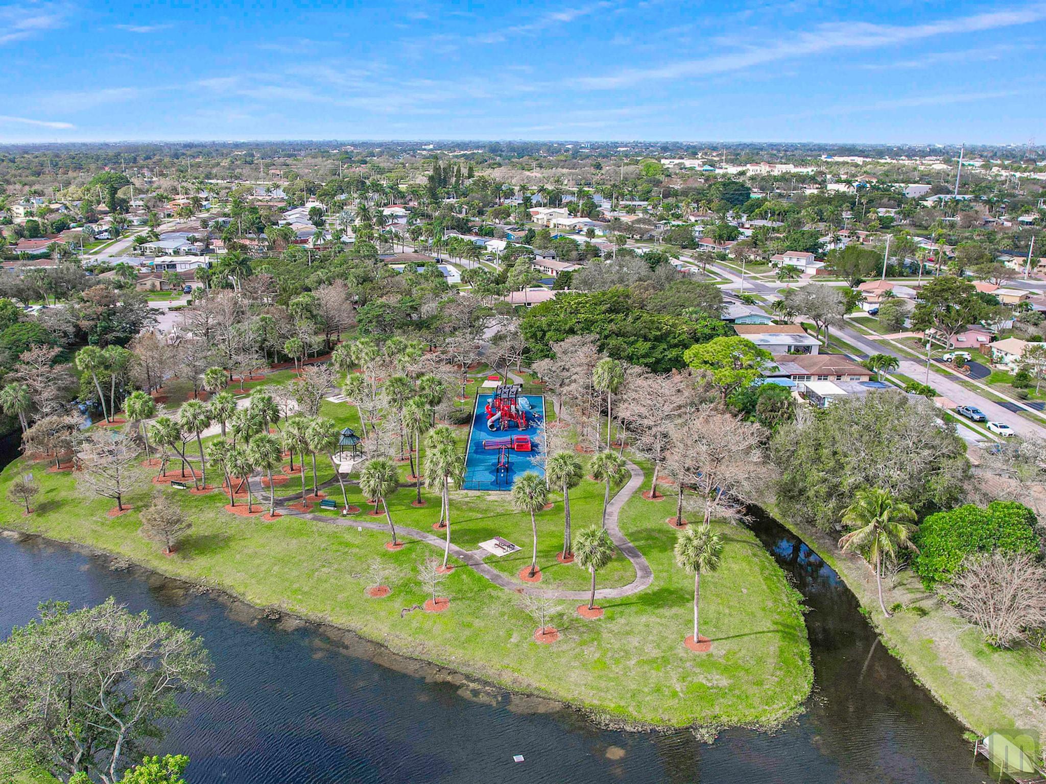 PALM BCH FARMS - Residential