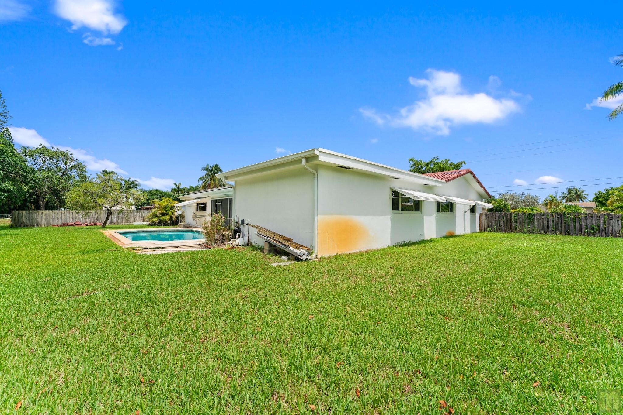 PALM BCH FARMS - Residential