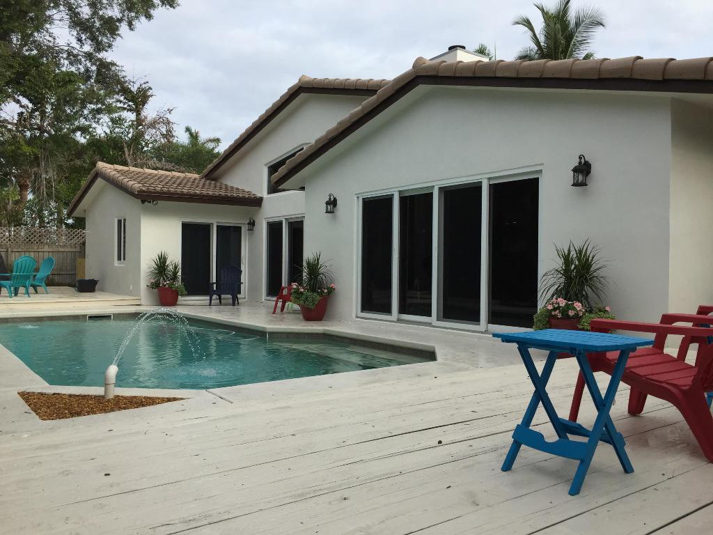 BOCA RATON SQUARE - Residential