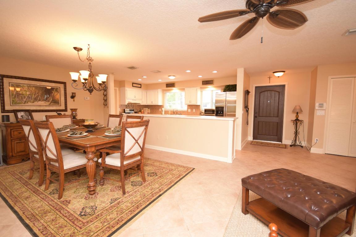 BOCA RATON SQUARE - Residential