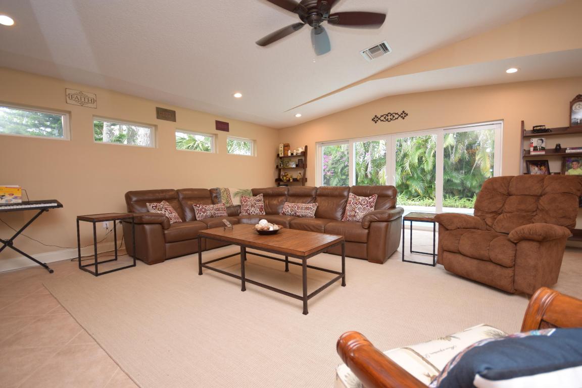 BOCA RATON SQUARE - Residential