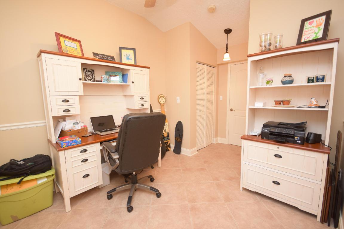 BOCA RATON SQUARE - Residential