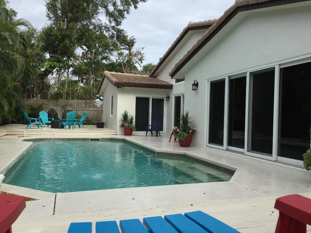 BOCA RATON SQUARE - Residential