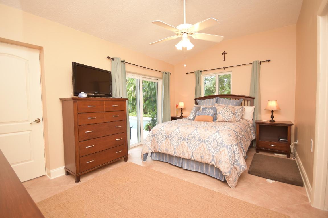 BOCA RATON SQUARE - Residential